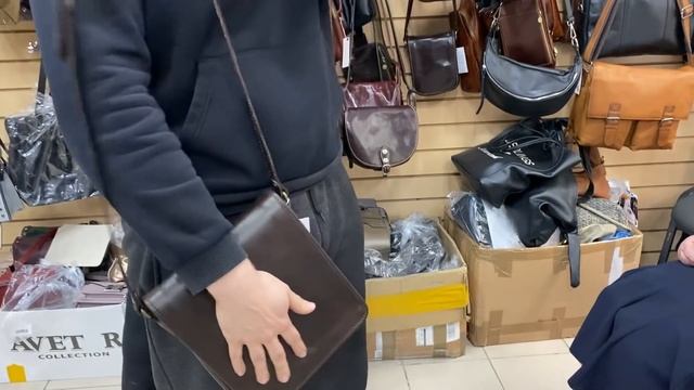 СУМКИ ИЗ ИТАЛИИ?♀️✨ЖЕНСКИЕ И МУЖСКИЕ МОДЕЛИ?? Часть-2 ЮЖНЫЕ ВОРОТА. МОСКВА смотреть онлайн