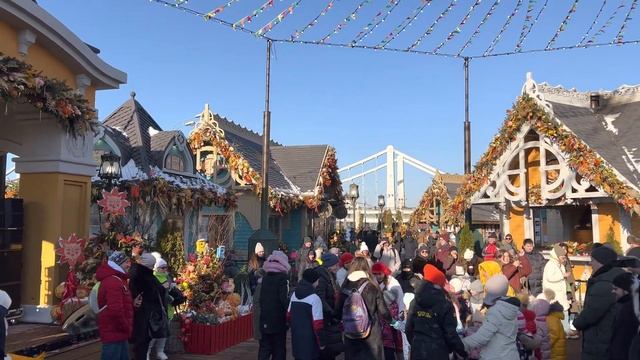 ⁴ᴷ [HDR] ? Maslenitsa in Gorky Park ?? Russia, Moscow смотреть онлайн