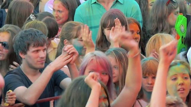 Праздник красок Холи Нижний Тагил 40мбс 2160p смотреть онлайн