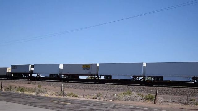 SIx Cool Places Along Arizona's Route 66 смотреть онлайн