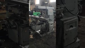 Горизонтально-фрезерный станок 6Р82