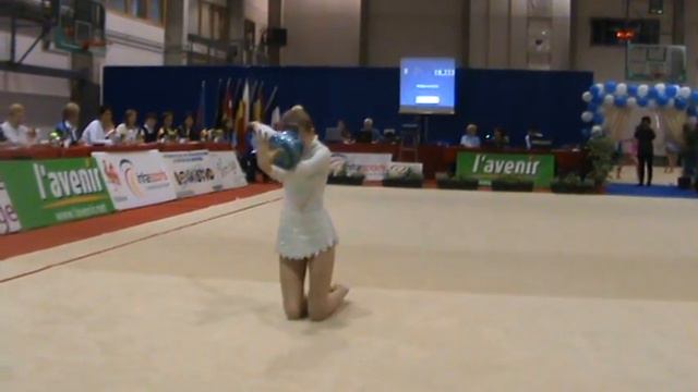 Manon Remy Ball Eurygym Cup 2011 смотреть онлайн