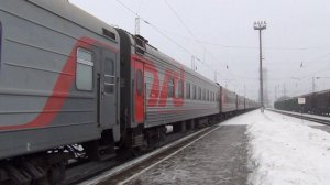 Электровоз ЭП1М-684 с поездом №140 Новосибирск — Адлер