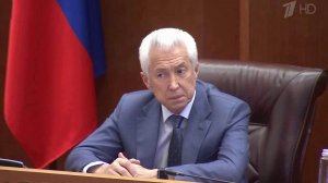 В Махачкале Народному собранию и правительству Даг... обязанности главы республики Владимир Васильев