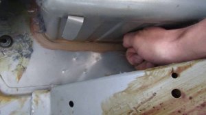Течь воды в салон Нивы