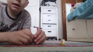 Трюки на самодельном Фингер самокате