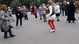 Так устроены мужчины!!!??Танцы в парке Горького!!! ??Харьков 2021