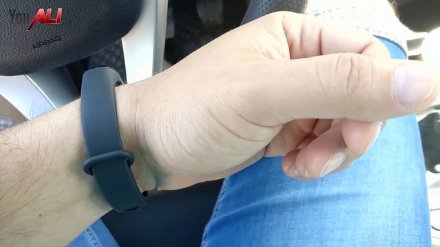 ОБЗОР И СРАВНЕНИЕ MI BAND 2 и MI BAND 3 смотреть онлайн