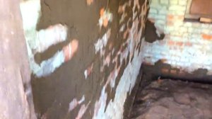 Как выровнять стены цементом