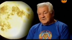 На обратной стороне луны располагаются космические базы инопланетян!