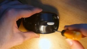 How to disassemble Microsoft Wireless Mobile Mouse 1000