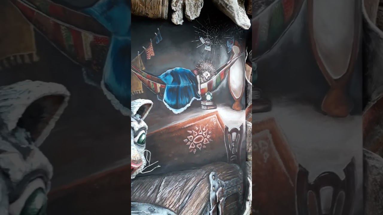 Декор  стен.  домовой  роспись.