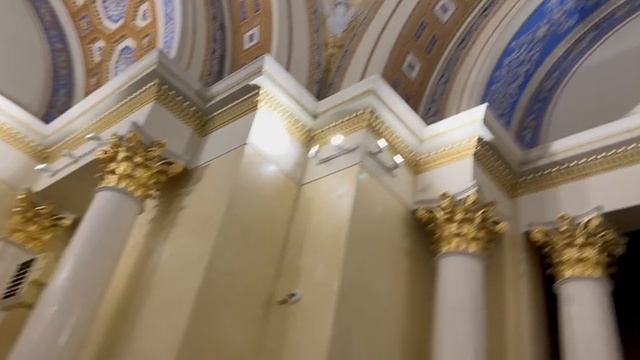 второй этаж павильоне музея-заповедника Архангельская