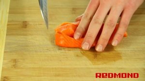 Рыба в фольге в мультиварке REDMOND RMC-M4504