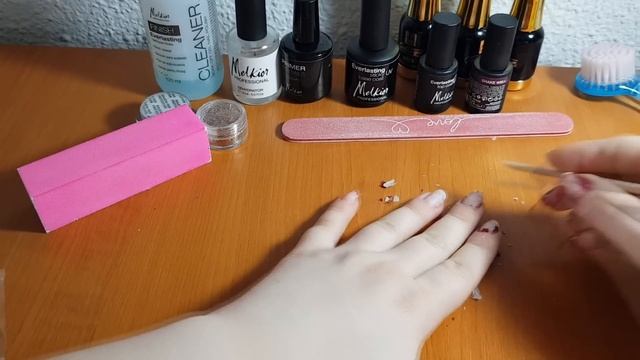 Manichiura semipermanenta acasa || Model simplu si elegant | Beautyandatwist смотреть онлайн