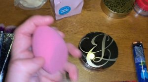 DUMPSTER DIVING AT ULTA | SO MUCH STUFF!