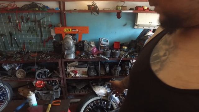 bobber k-750 боббер (clean look) часть 5 "установка сиденья и заднего крыла". смотреть онлайн