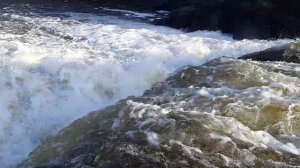 Водопад на реке Западная Лица в Печенгском районе.