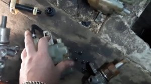 Замена главного тормозного цилиндра БМВ Е39 535