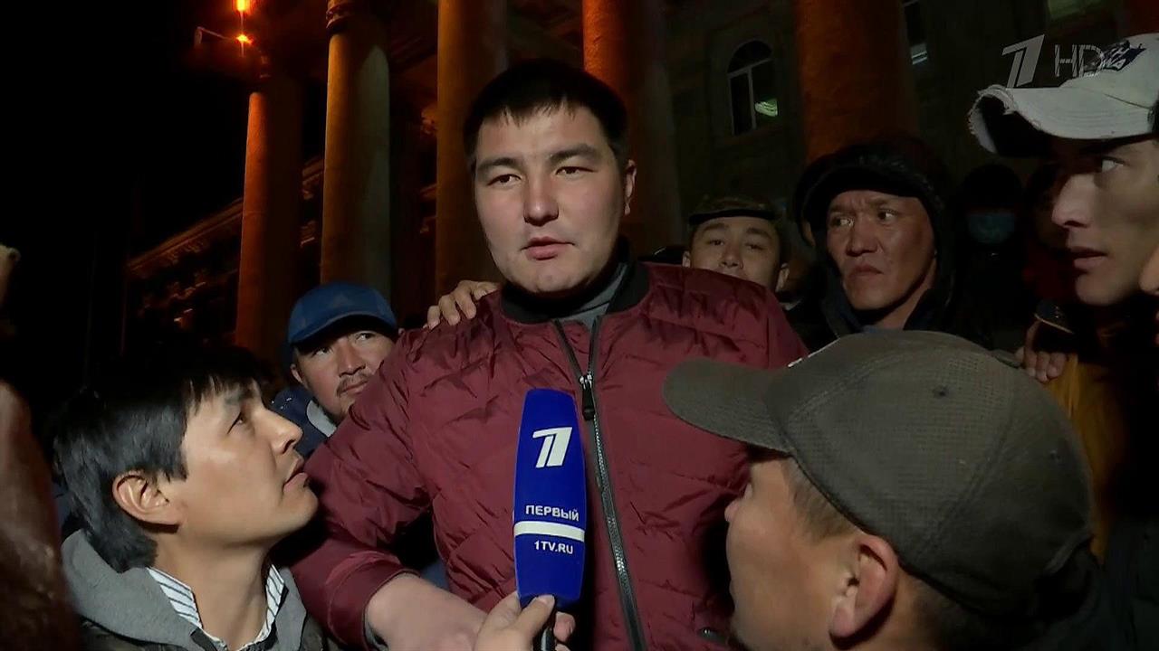 В Киргизии оппозиция раздвоилась в борьбе за портфели
