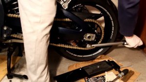 Yamaha FZ1 "Серый волк" - Замена звезд и цепи. Часть 3