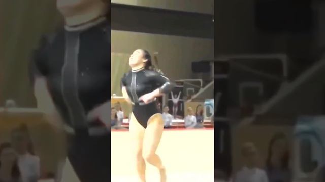 katelyn Ohashi Floor dancing 🔥😳