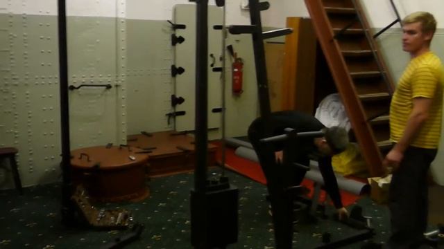 Монтаж силовой станции Body Solid G2B в фитнесс-зале крейсера Аврора