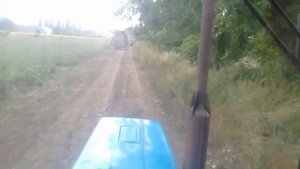 Еду на базу трактор МТЗ 82.1 с бочкой 3 тонн