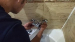 как установить смеситель для ванны