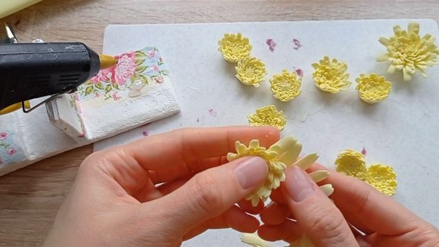 Композиция. Цветы из фоамирана смотреть онлайн