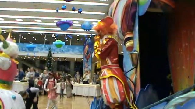 3ч. Государственная Кремлёвская Ёлка - Эстрадно - Цирковой Коллектив 28 декабря 2017 смотреть онлайн