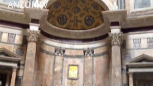ИТАЛИЯ: В Пантеоне - Храм Всех Богов в Риме... The Pantheon... ROME ITALY