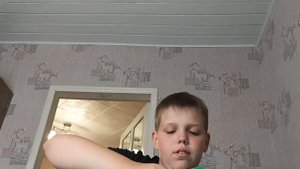 Как едят чипсы нормальные люди и как ем чипсы я.
