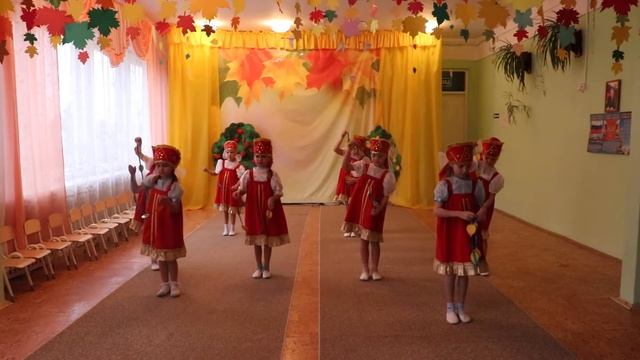 "Осень-кружевница" - танец для осеннего праздника. смотреть онлайн