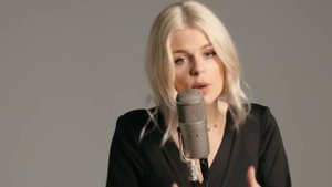 Always Remember Us This Way - Lady Gaga (Cover By: Davina Michelle)