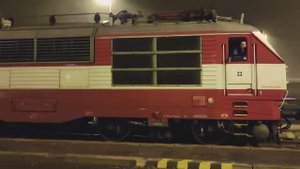 Приветливый помощник машиниста