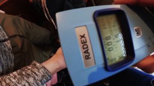 Охота за РАДОНОМ 222. Как ЗАЩИТИТЬСЯ от радона 222: измеряем концентрацию ОПАСНОГО ГАЗА в доме!