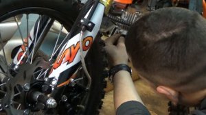 Питбайк KAYO Sport YX170 17/14 регулировка клапанов и карбюратора