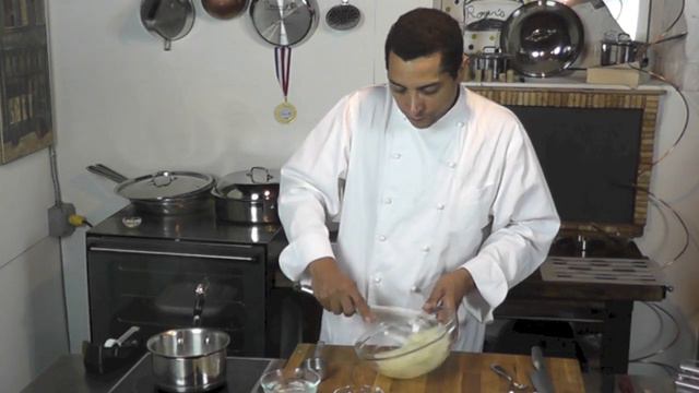 Mastering the Art of Italian Meringue: A Step-by-Step Demonstration