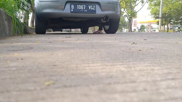 Nissan march 1,2 x resonator by request + Munandar 4,5 product by Sna exhaust смотреть онлайн