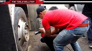 MILWAUKEE M18 ONEFHIWF1 บล็อก 1" แบบแบตเตอรี่ 2033 Nm มีโหมดขันออก ถึง 2,400 Nm