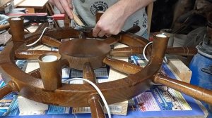 Люстра своими руками ... Люстра штурвал из дерева