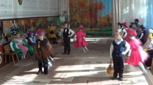 Танец на утреннике  в детском саду, Ягодка малинка