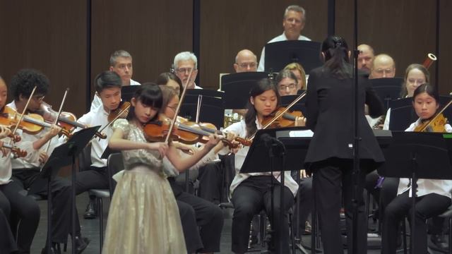 Mendelssohn : Violin Concerto in E minor, Op. 64. Played by Chloe Chua (Age 12) смотреть онлайн