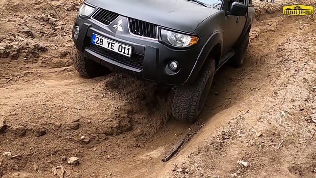 Mitsubishi L200 vs ISUZU DMAX VCROSS // OFF ROAD @TURKIYE HEYACAN DOLU ANLAR смотреть онлайн