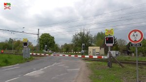 Železniční přejezd Chlumec nad Cidlinou #1 - 8.5.2017 / Czech railroad crossing
