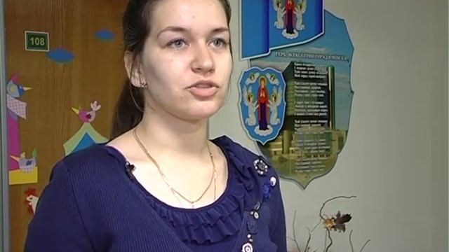 Родители и волонтеры вместе помогают детям с аутизмом смотреть онлайн