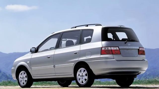 Kia Carens II Exterior & Interior смотреть онлайн