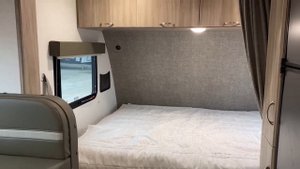 Лучший из лучших среди маленьких. На 3 спальных места. Winnebago Micro Minnie 1808FBS