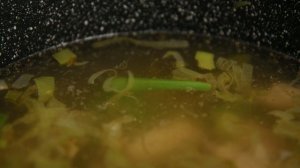 Уникальный суп рамен с сочным беконом и нежным куриным мясом - идеальное сочетание вкусов и аромато